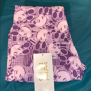 Lularoe Disney OS leggings